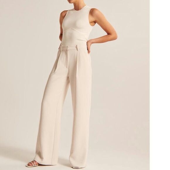 Cream  loose slacks - Picture 6 of 9